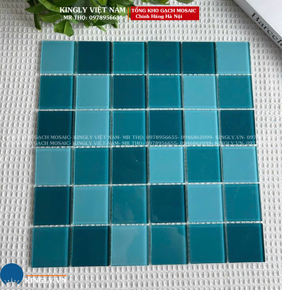 Gạch Mosaic Thủy Tinh 30x30 màu xanh hạt to